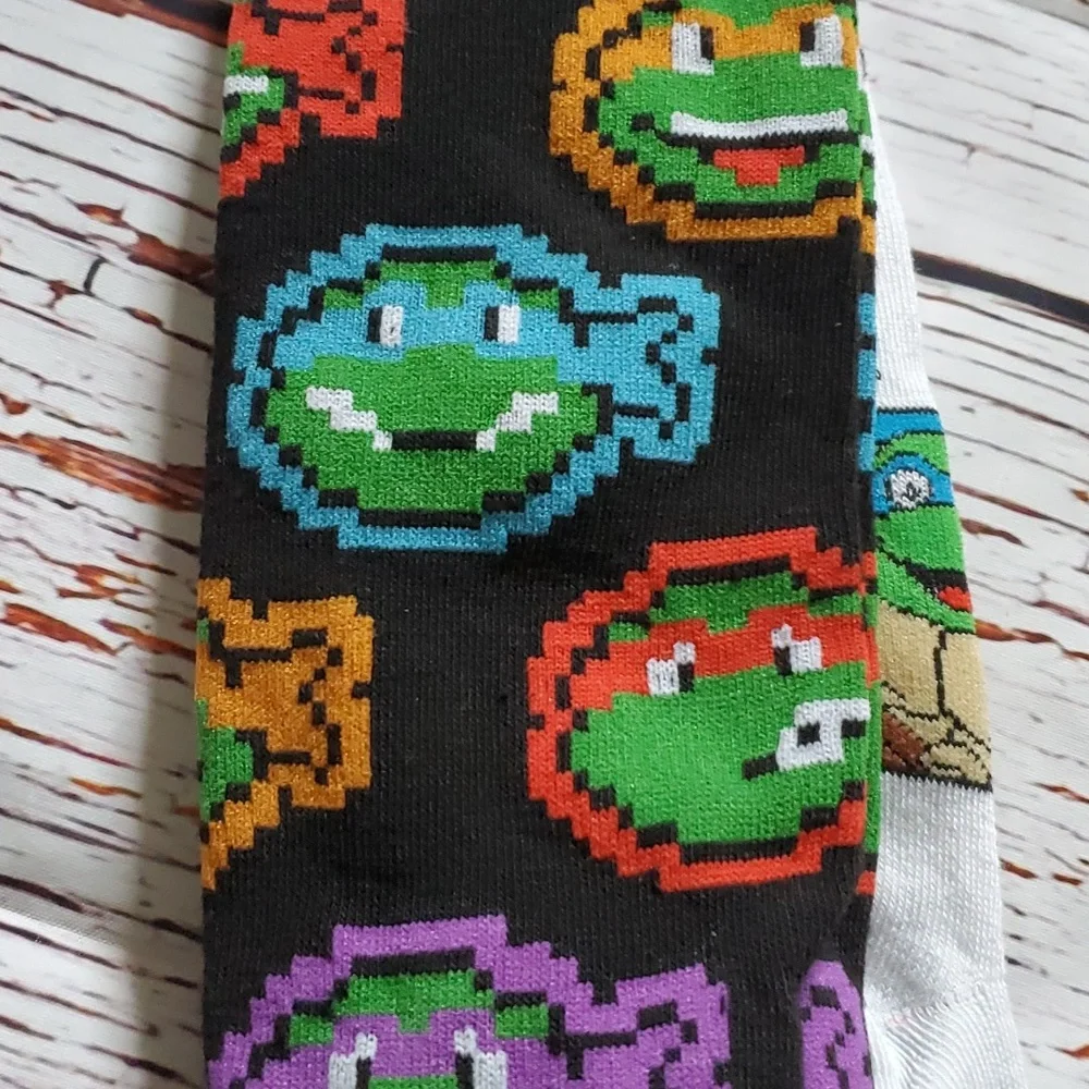 🆕️ TEENAGE MUTANT NINJA TURTLES MEN'S CREW LENGTH SOCKS (2 PAIRS) 💚